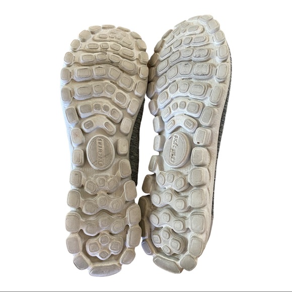 Sketchers memory foam slip on shoes - Picture 4 of 8